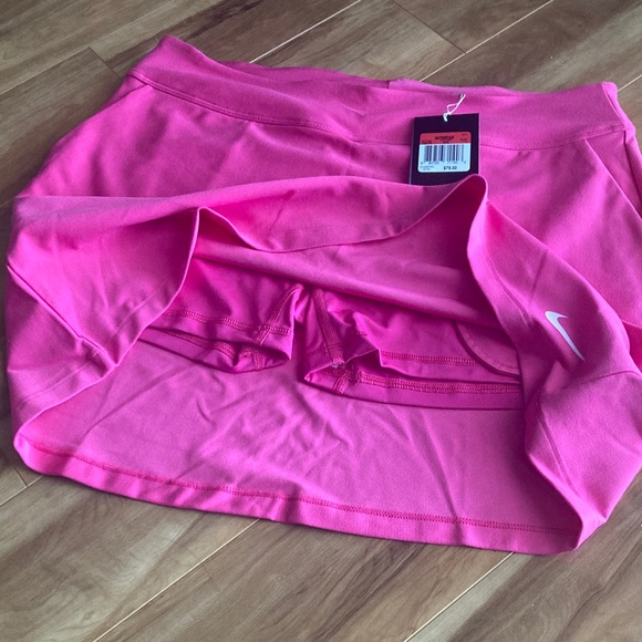 Nike Fuchsia Sports Skirt - Picture 4 of 5
